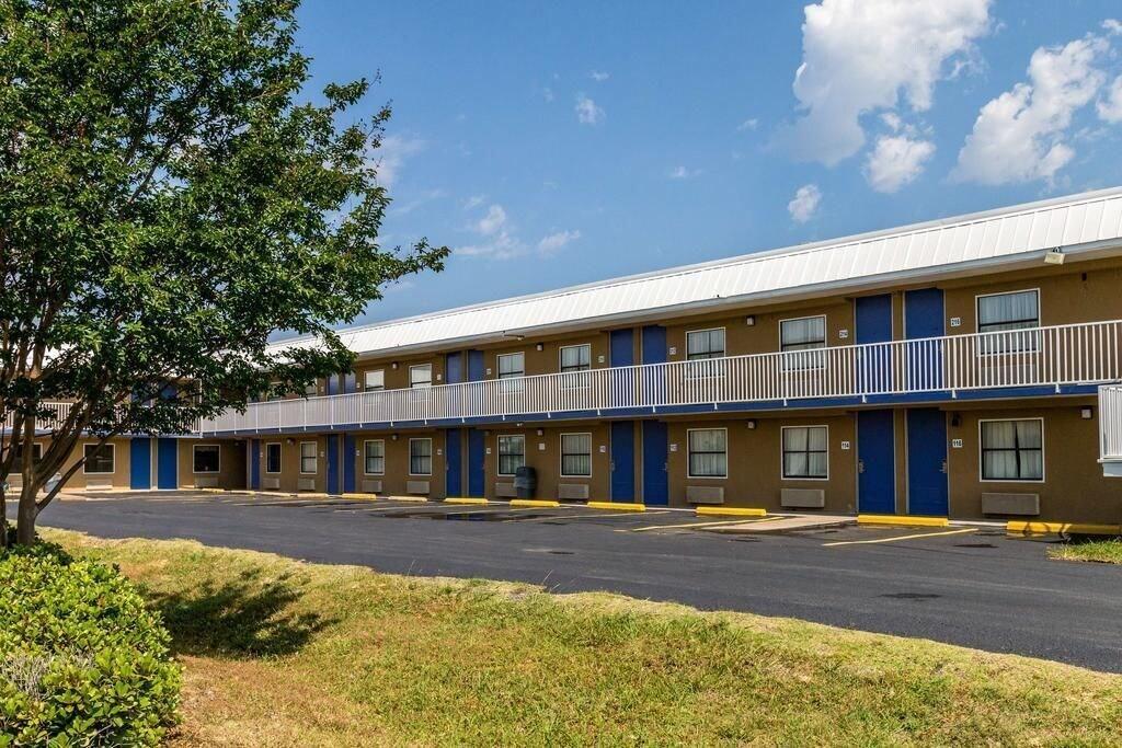 Econo Lodge Mineral Wells Exterior photo